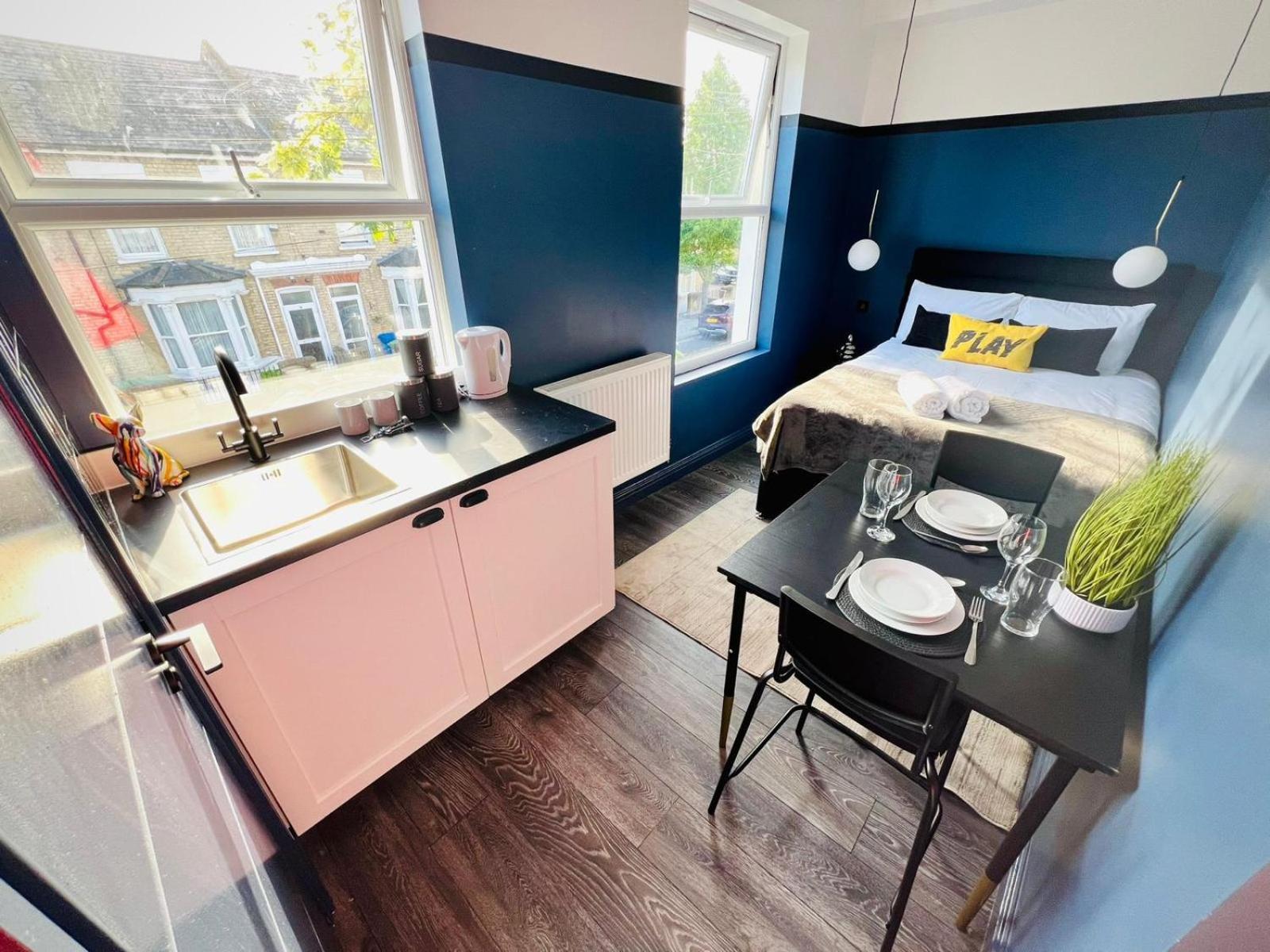 London 61 Central Studio, Ideal For Tourists High Recommend!!! מראה חיצוני תמונה