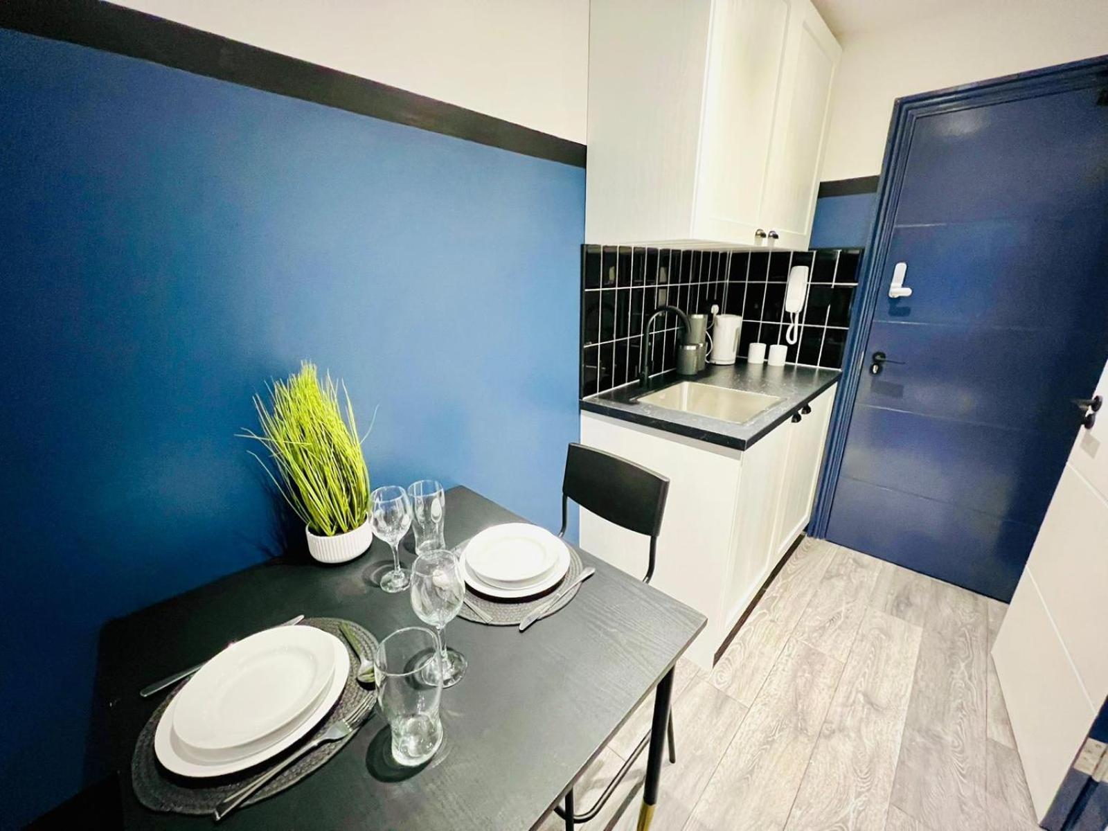 London 61 Central Studio, Ideal For Tourists High Recommend!!! מראה חיצוני תמונה